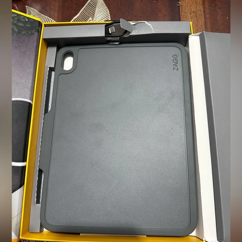 Wireless keyboard case iPad 10 gen